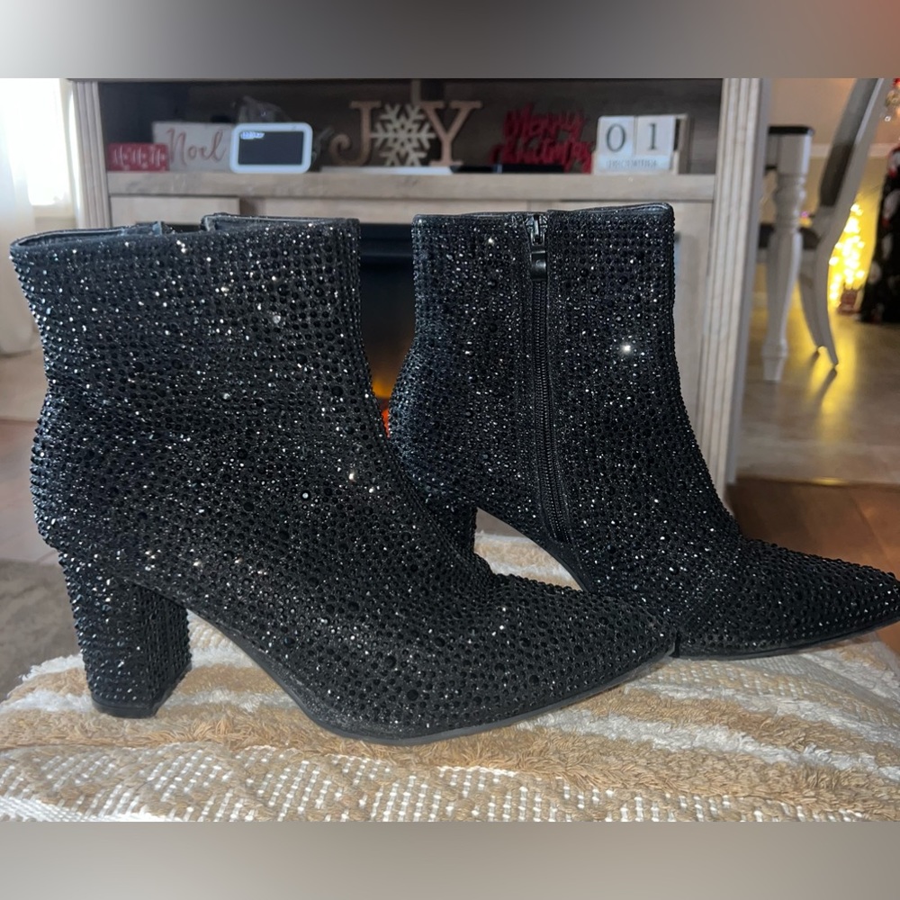 Black rhinestone sparkle heeled booties/ankle boots